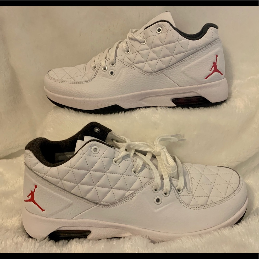 Jordan AIR Clutch Leather Trainers